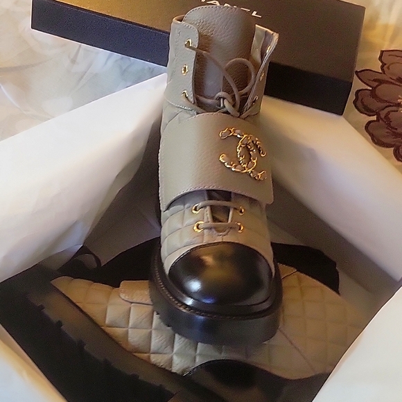 COPY - Chanel boots woman came out 2022..worn PRICE IS FIRM - Picture 1 of 6